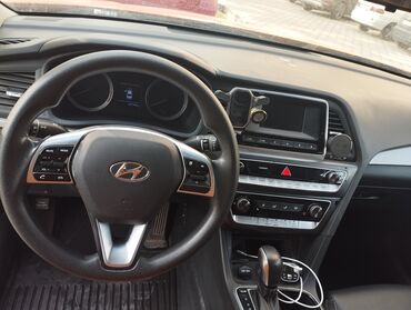 через банк машина: Hyundai Sonata: 2018 г., 2 л, Автомат, Газ, Седан