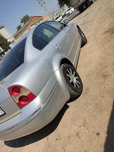 Volkswagen: Volkswagen Passat: 1.8 l | 2004 il Sedan — 6
