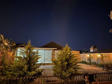 neapol dairesinde satilan evler: Masazır 4 otaqlı, 140 kv. m, Yeni təmirli