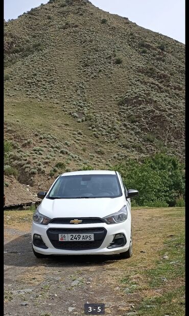 трактор беларус 82 1 цена бишкек новый: Chevrolet Spark: 2018 г., 1 л, Вариатор, Бензин, Хетчбек