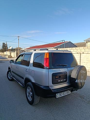 2107 qara: Honda CR-V (I nəsil, 5 qapı) – şəhər və kənar yollar üçün praktik — 2