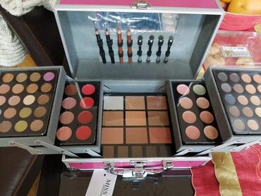 Šminka: Fantastican idealan za poklon,originalan ❤Miss Rose kofer sa — 9