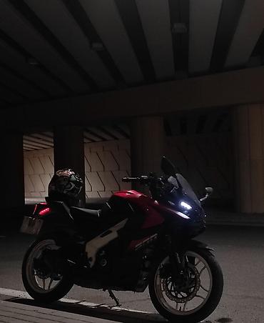 Nəqliyyat: Məhsul: RS 200 sport motosiklet Xüsusiyyətlər: - Korpusu: aqressiv — 2