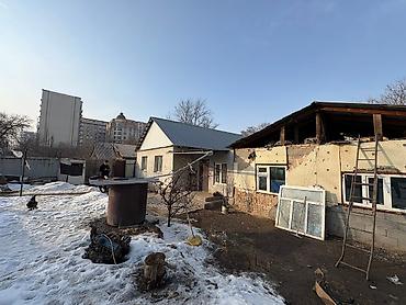 боконбаево: Продается участок с домом в центре Рядом есть все — 8