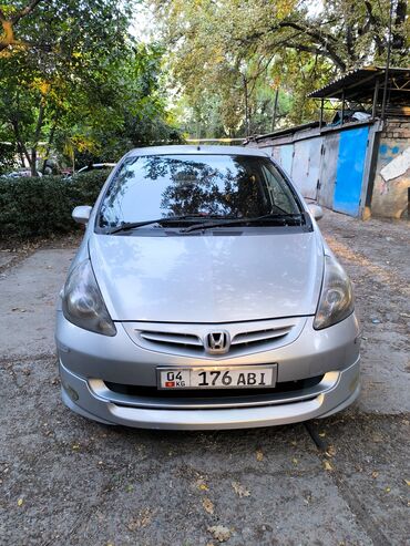 Honda: Honda Fit: 2002 г., 1.3 л, Вариатор, Бензин, Хэтчбэк