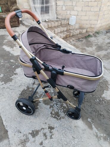 uşaq çeşkaları: Çıxarıla bilən beşikli araba, Yaş: 12-18 ay, Ünvandan götürmə