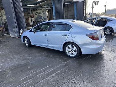 Honda: Honda Civic: 2011 г., 1.5 л, Вариатор, Бензин, Седан — 4