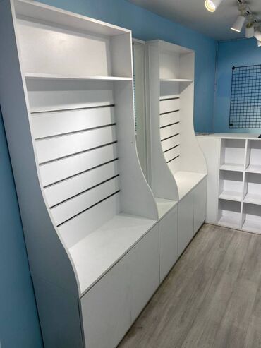 купля продажа мебели: Yaxşı vəziyyətdə telefon, bijuteriya, ətir mağazası üçün və s. yararlı
