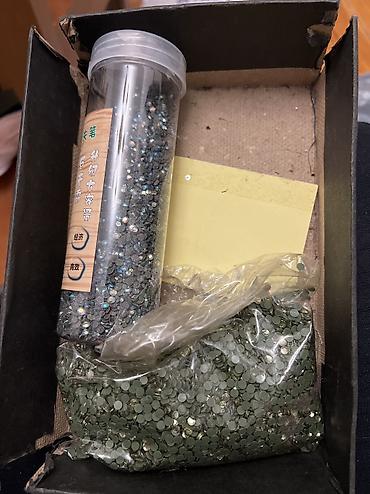 Аксессуары для шитья: Отдам даром Набор для шитья и рукоделия Для штор Пуговицы Для брюк — 9