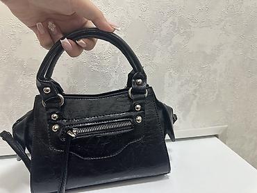 mango çanta: Qara mini əl çantası yenidi istifade edilmeyb paketindedi - Material — 2