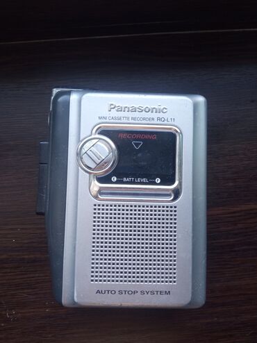 старый компютер: Продаю кассетный плеер Panasonic mini cassette recorder RQ-L11 б/у но