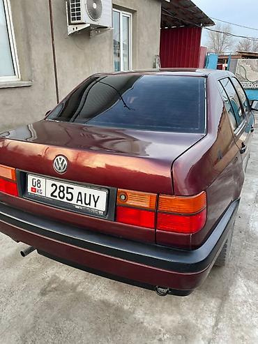Volkswagen: Volkswagen Vento: 1992 г., 1.8 л, Седан — 3