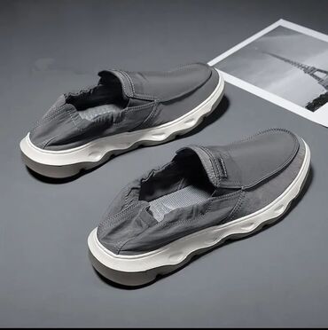 Кроссовки и спортивная обувь: Стильные, удобные легкие. Подошва memory foam