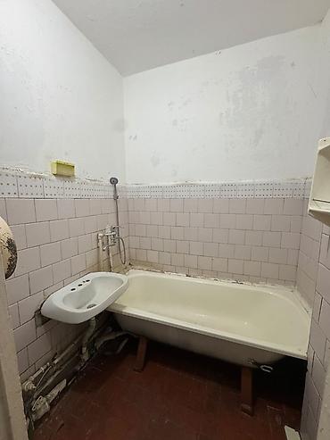 южный микрорайон: 4 комнаты, 104 м², 3 этаж, Требуется ремонт — 7