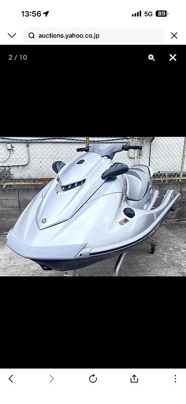 водный катер: Гидроцикл Yamaha WaveRunner (серебристый) - Тип: трехместный — 1