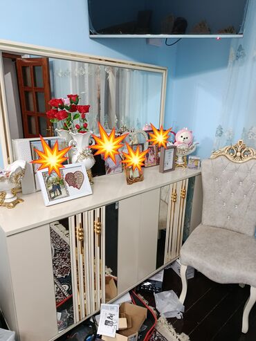 Комплекты диванов и столов: Односпальная кровать