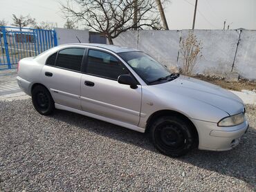 алмашам машина: Mitsubishi Carisma: 2001 г., 1.6 л, Механика, Бензин, Седан