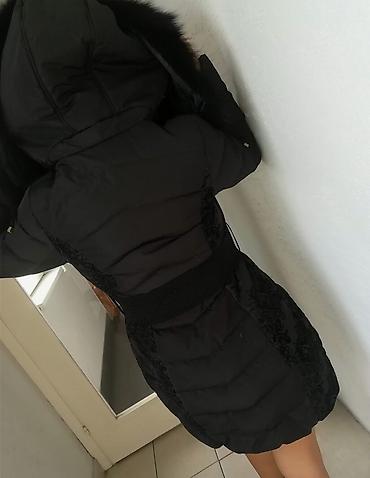tech fleece 1:1: Elegantna ženska zimska PERJANA jakna sa kapuljačom – crna - Topla — 7