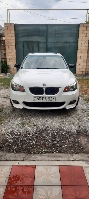 BMW: BMW 5 Series (E60) sedan – 2005 il, benzin. Əsas xüsusiyyətlər: - — 7
