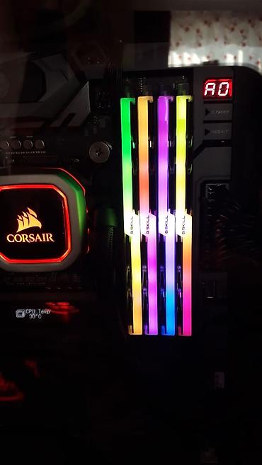 Masaüstü kompüterlər və iş stansiyaları: CPU: Intel Core i7-9700K (3.6GHz) Ana kart: ASUS Maximus X Formula — 9