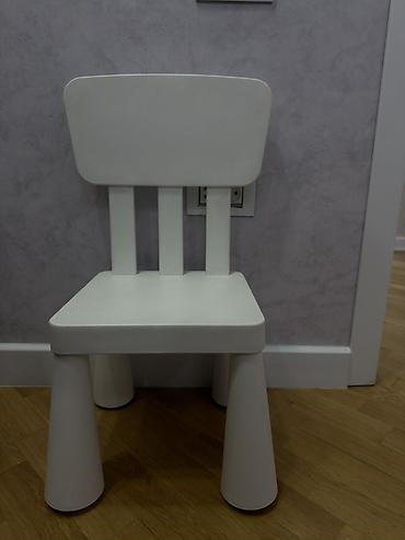 ikea kreveti: Uşaq stulu – ağ rəngdə, mini ölçülü ikea - Dizayn: Yumru kənarlı — 2