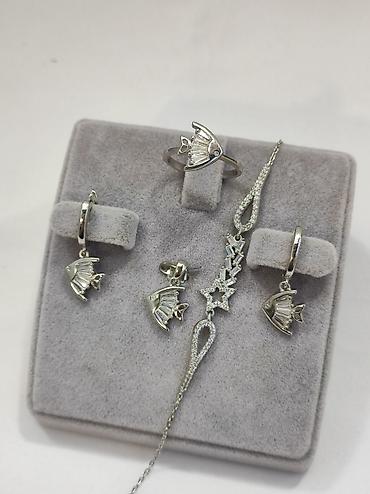 Серебряные наборы украшений: Серебро 925 пробы Браслет 1800сом Есть доставка по городу и — 9