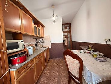 red centr: 3 комнаты, 70 м², Восток-5 мкр 106 серия, 9 этаж, Евроремонт — 7