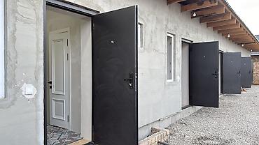 1 квартиру: Студия, 32 м², 1 этаж, Свежий ремонт — 1