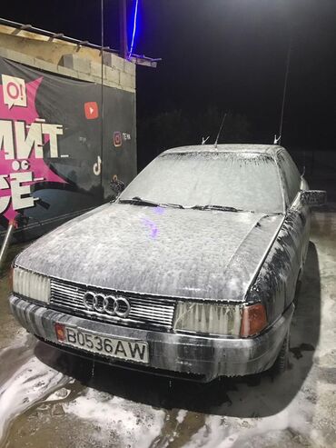фольксваген авто: Audi 80: 1991 г., 1.8 л, Механика, Бензин, Седан