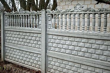 Железобетонные заборные плиты: Еврозабор Прочная бетонная панель для забора, предназначенная для — 11