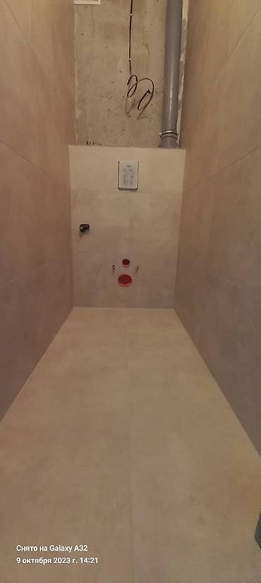 Монтаж и замена сантехники: Современное пространство общественного туалета, разработанное с учетом — 11