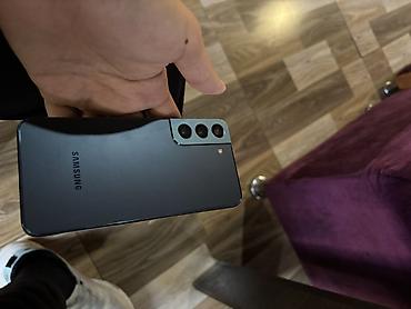 samsung s7 ekran: Samsung Galaxy S22, 128 GB, rəng - Qara, Simsiz şarj — 4