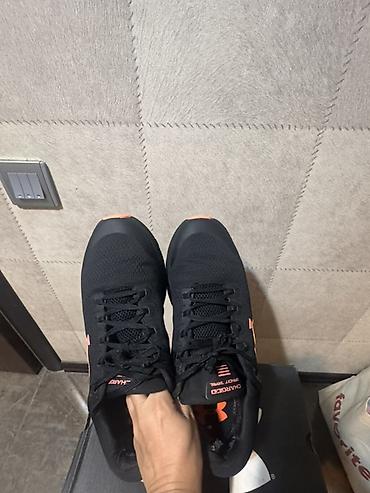Krasofkalar və idman ayaqqabıları: Təcili satılır Original Under Armour Charged Impulse 2 qaçış — 11