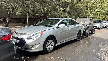 audi 4: Hyundai Sonata: 2012 г., 2.4 л, Автомат, Гибрид, Седан — 5