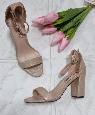 Sandale: 36-41 1700 — 9