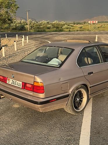 авто элек: BMW 5 series: 1988 г., 2.5 л, Кол менен иштөөчү, Бензин, Седан — 5