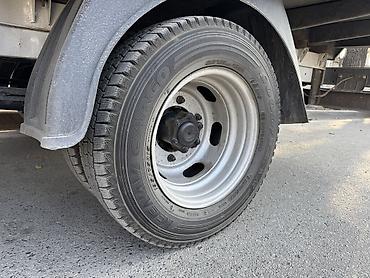 Эвакуаторы: Эвакуатор, Mercedes-Benz, 2005 г., Прямая — 10