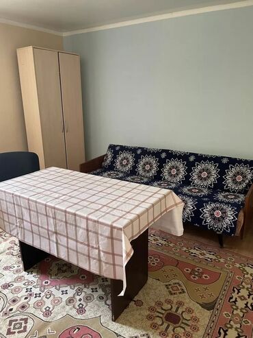 агенство кыргыз недвижимость: 30 м², 1 комната, Утепленный, Забор, огорожен