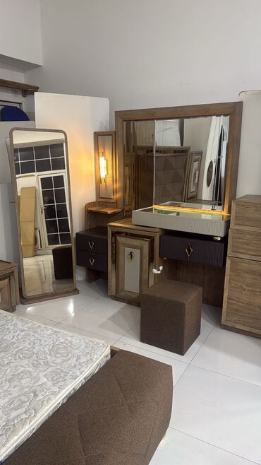 Yataq otağı dəstləri: ‼️ Təcili Satılır ‼️ Endirim olundu Yataq mebeli satilir 1900 -da lalafo.az — 12 Yataq otağı dəstləri: ‼️ Təcili Satılır ‼️ Endirim olundu Yataq mebeli satilir 1900 — 12