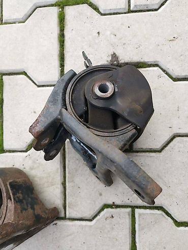 Nosači motora: NOSAC MOTORA 2,0CRDI ZA KIA SPORTAGE OD 2003. DO 2009. GOD — 2