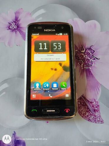 nokia x500 qiymeti: Nokia C6-01, цвет - Серебристый, Сенсорный