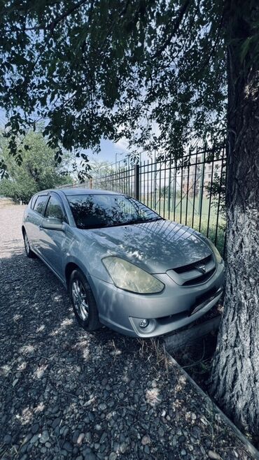 toyota карина: Автомобиль Toyota Caldina в кузове универсал. Серебристый цвет