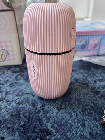 Other Home Decor: Diffuser, color - Pink, Used