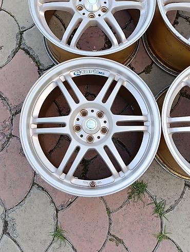 Диски: Литые Диски R 17 Комплект, отверстий - 5, Б/у at lalafo.kg — 3 Диски: Литые Диски R 17 Комплект, отверстий - 5, Б/у — 3