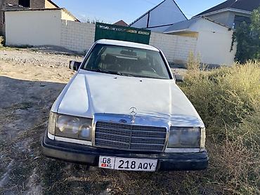 124 панель: Mercedes-Benz W124: 1989 г., 2.3 л, Механика, Бензин, Седан — 3