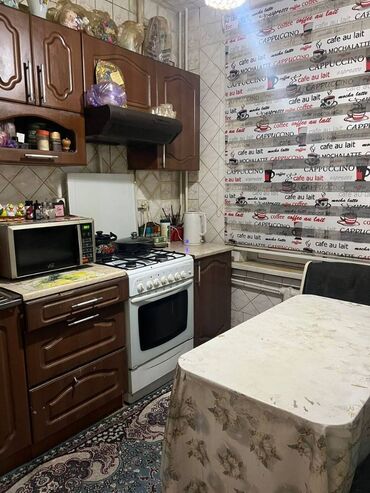 квартира без мебели: 3 комнаты, 62 м², 105 серия, 1 этаж, Косметический ремонт
