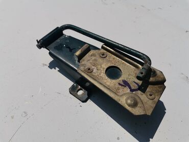 Auto delovi: Drzac prednje haube sa drzacem boce brisaca Lada 21213,21214 Niva — 6