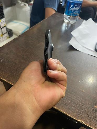 aple iphone 5: Смартфон Apple iPhone (черный) - Корпус: матовый черный, плоские — 2