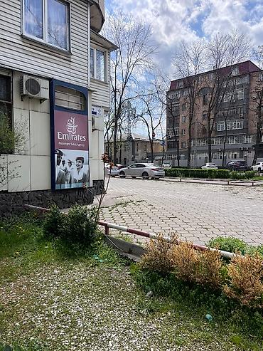 Коммерческая недвижимость: Срочно кабинет берилет Калык Акиева Московская кочосунун кесилишинен — 4
