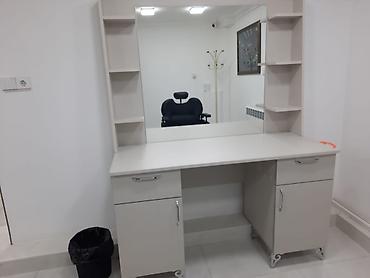 Salon, tibbi mebel: Salon üçün güzgülü iş stolu - Rəng: açıq bej/ivory - Geniş, düz iş — 2